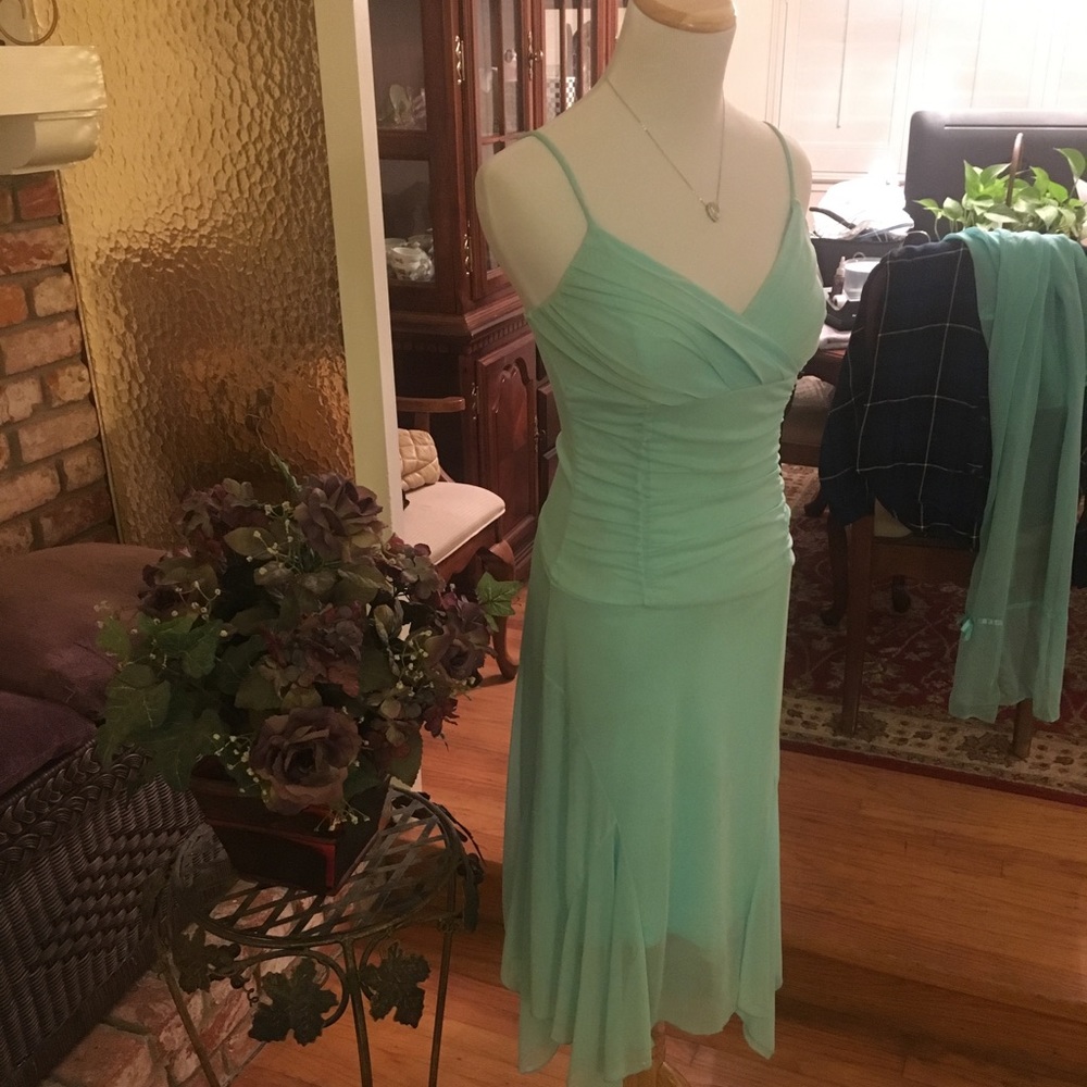 â˘NWOT⢠Ruby Rox Formal Dress w/ Matching Shawl - Picture 2 of 9